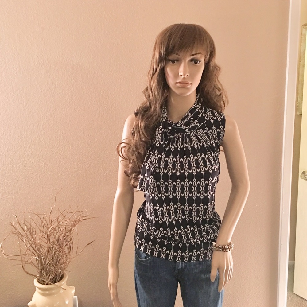 Black & White Tie Neck Sleeveless Blouse